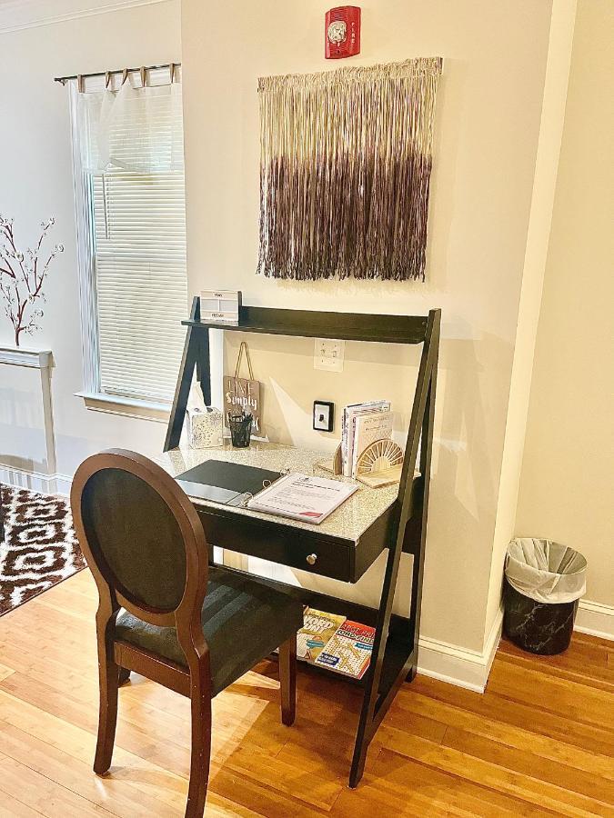 Cozy Downtown Apartment-Naval Academy Vicinity Анаполис Екстериор снимка